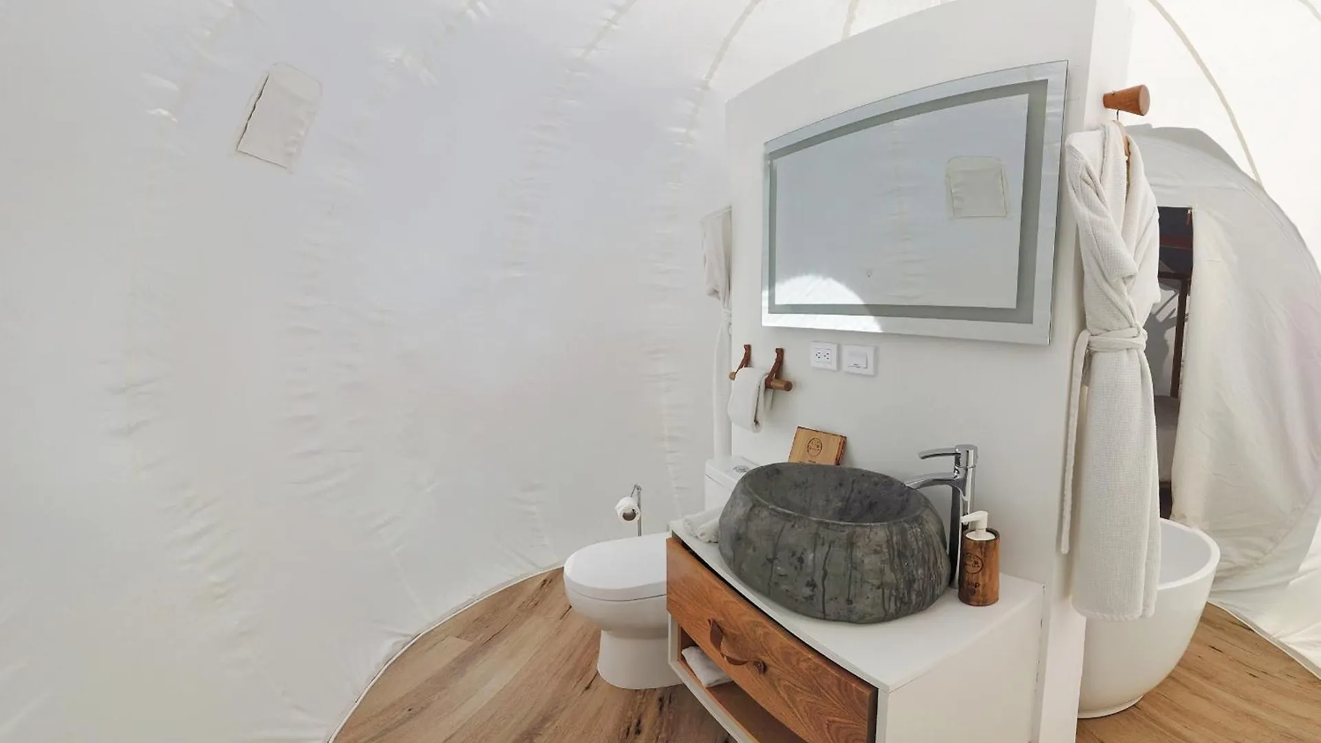 Luxury tent Green Land Bubble Glamping By Mint Cabarete